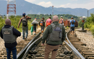 Nation’s Top Lawyer Chips Away at ICE Detainers