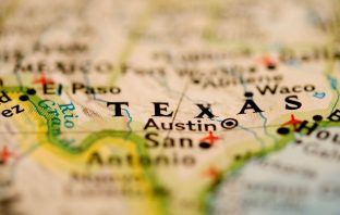 Texas Border Communities Overwhelmed by COVID-Positive Migrants